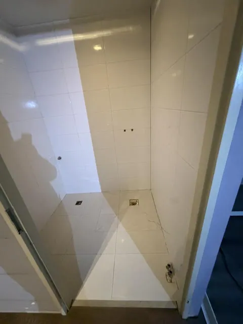 Badkamer – Badkamer Hoofddorp door AREV Bouw